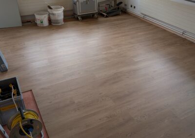 Vinyl-Boden 2025 - Grütter AG, Schreinerei & Küchenbau, Grasswil